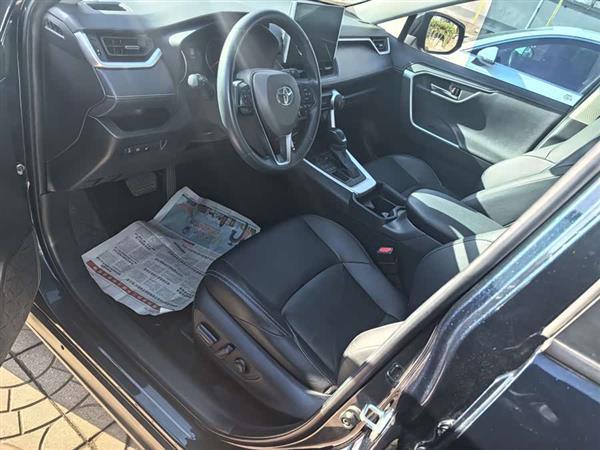 威兰达 2021款 2.0L CVT四驱豪华版