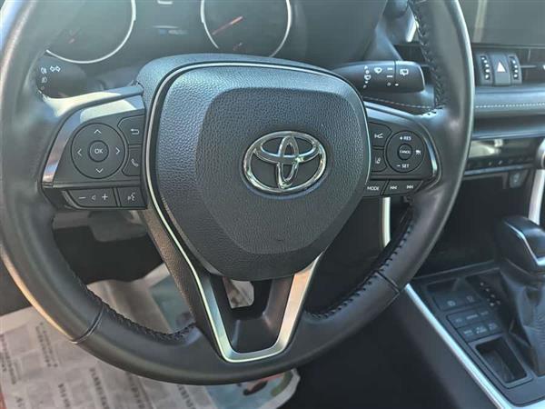 威兰达 2021款 2.0L CVT四驱豪华版