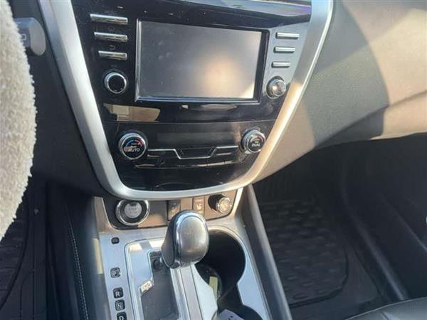 楼兰 2017款 2.5L XL NAVI Plus 两驱智领版