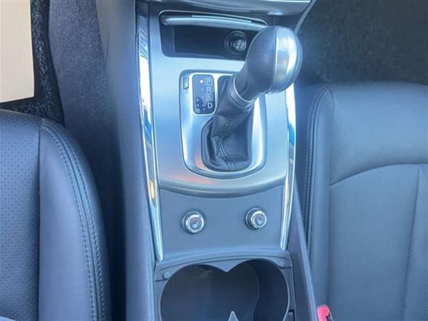 英菲尼迪G系 2013款 G25 Sedan 豪华运动版
