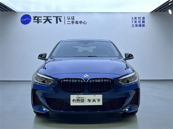 宝马1系 2022款 125i M运动曜夜版