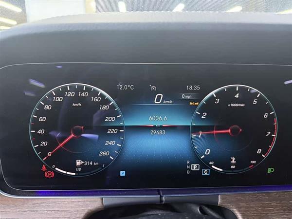 奔驰E级 2023款 改款 E 300 L 时尚型
