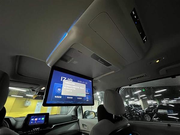 赛那SIENNA 2024款 2.5L混动 舒适版