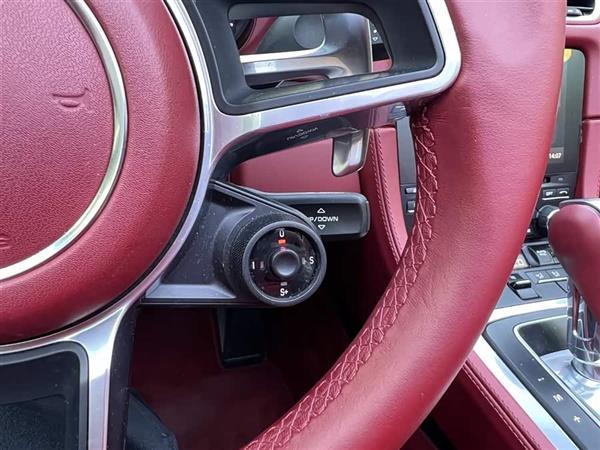 保时捷718 2020款 Boxster 2.0T