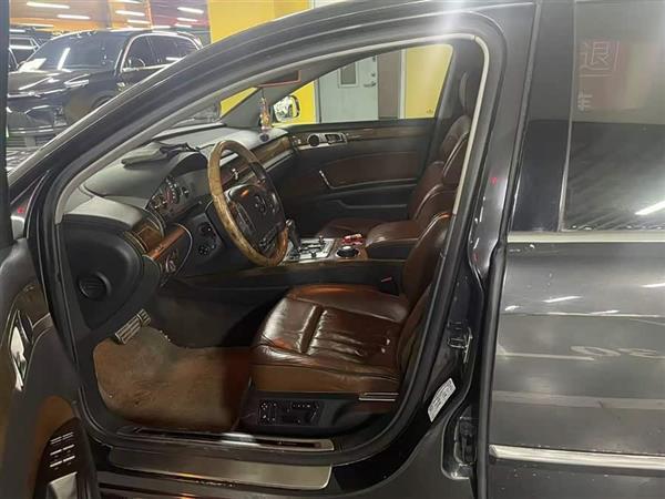 辉腾 2011款 3.6L V6 5座加长Individual版